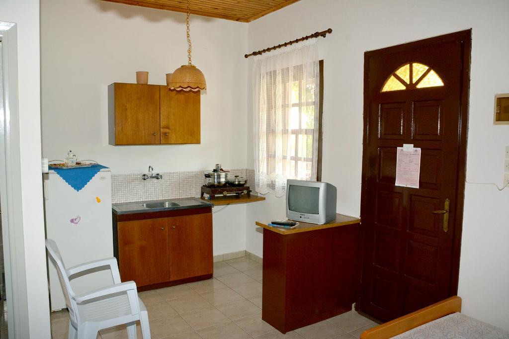 Sonia Studios Nees Kidonies Habitación foto